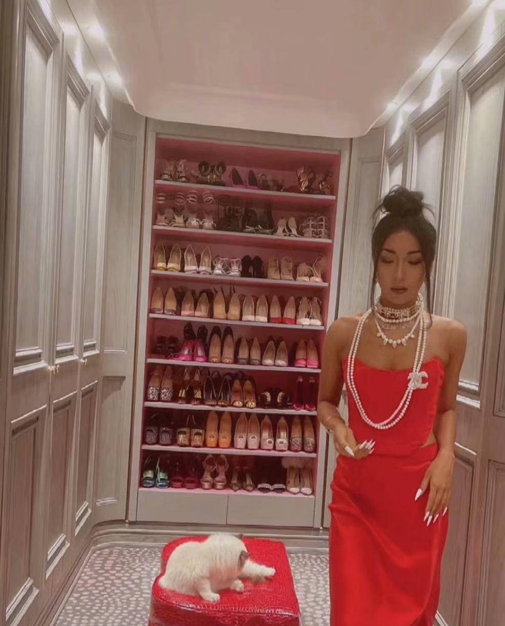 吉克隽逸现况 (吉克隽逸身价多少)