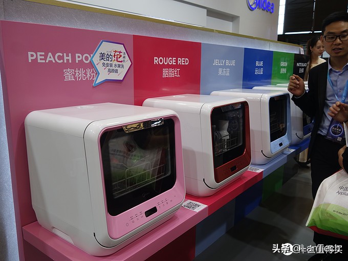 暴走两万步！海量图片带你游览2017年AWE家电展