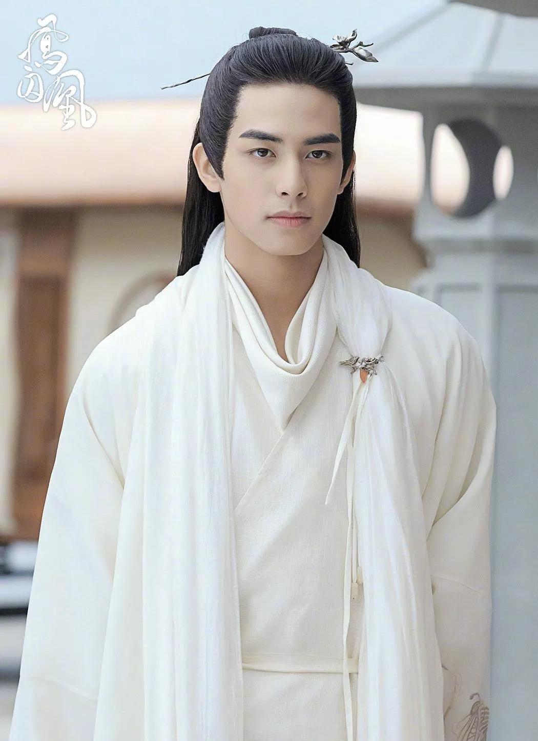 凤囚凰原著喜欢刘楚玉的人,凤囚凰喜欢刘楚玉的人