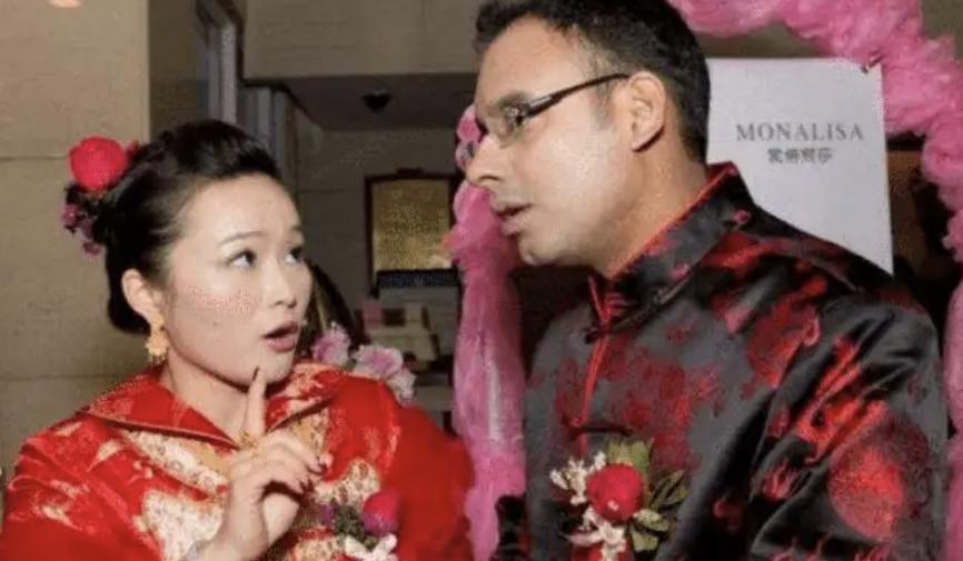 “拜金女”郑墨沫的“毁灭史”，她的诸多恶行，比你想得更加卑劣