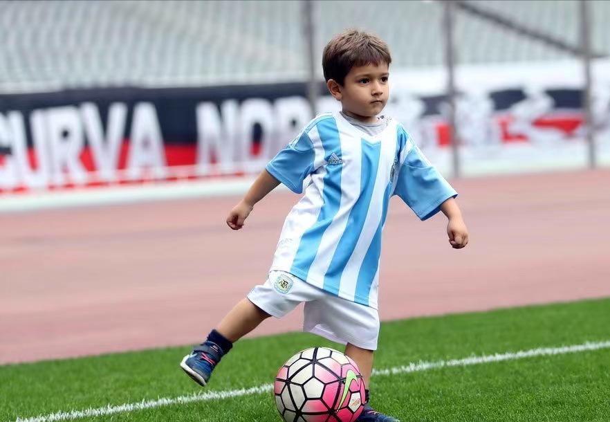 南美人对足球有多疯狂,南美人足球为什么厉害