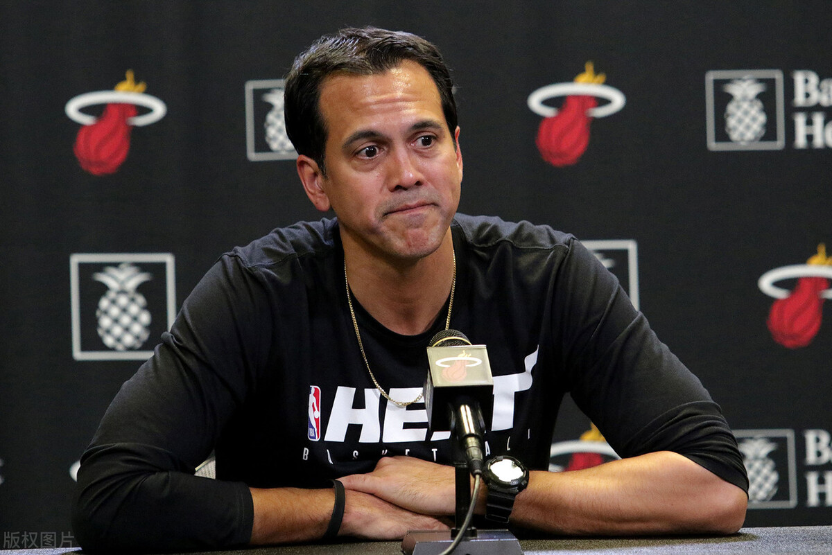 足球伤病状态下滑,足球伤病的无力感