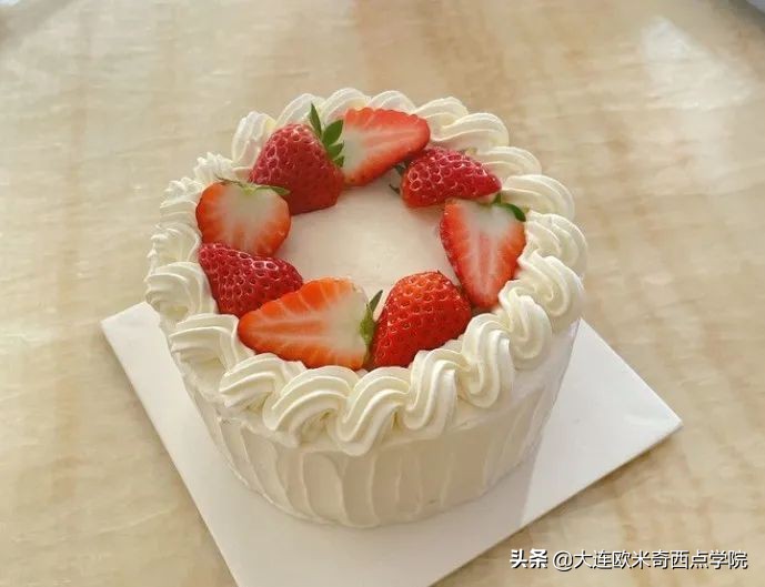 做巧克力蛋糕和草莓蛋糕,草莓巧克力熔岩蛋糕做法