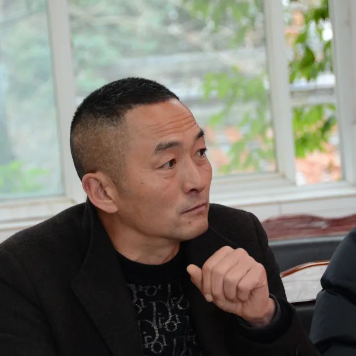 教育局领导到小学指导工作,教育局局长到小学校视察工作简报