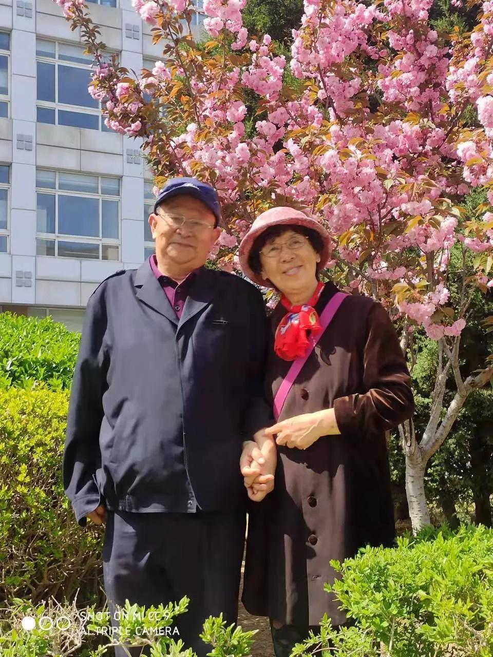 原创微型散文诗：乐与春天合影爱与快乐同行