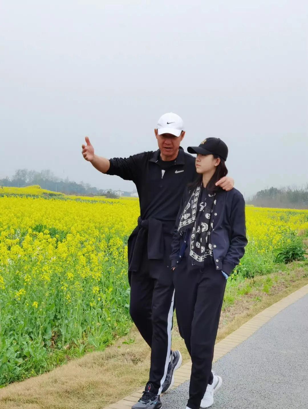 甘萍和黎兵以前结过婚吗,甘萍老公黎兵个人资料