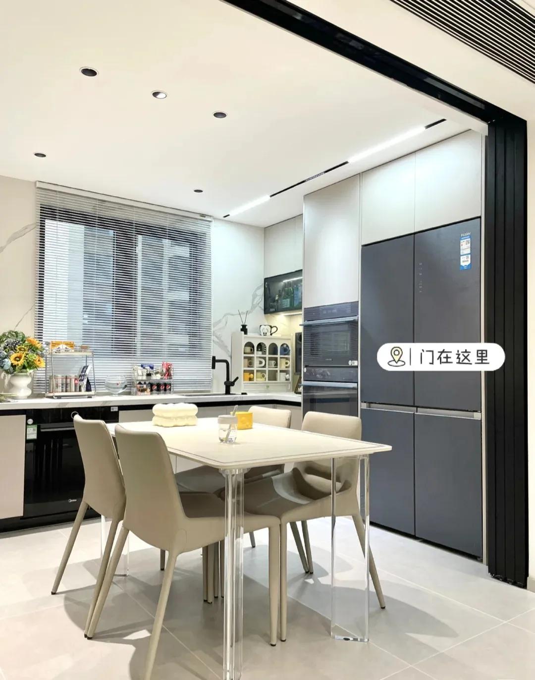 江苏女主晒出140㎡新家：全屋没有一丝俗气，堪称装修教科书