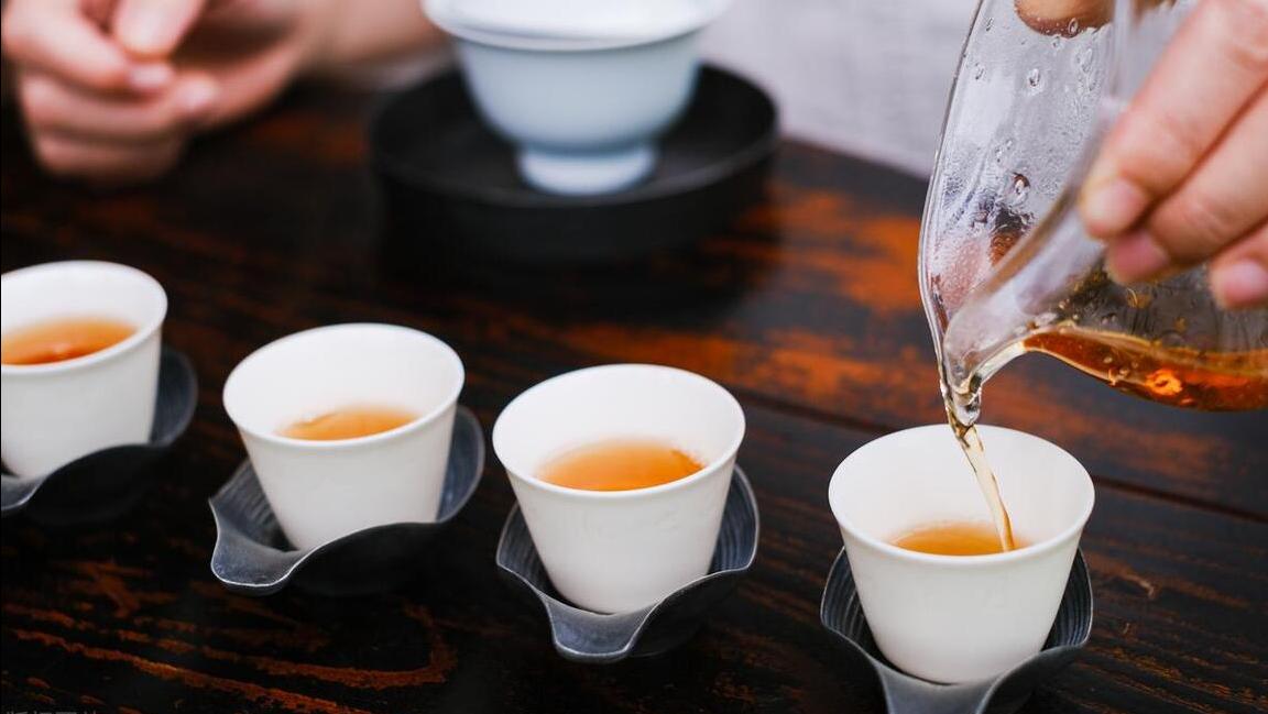 为何有钱人扎堆卖茶叶？百度高管辞职连出妙招，靠茶叶月入30万