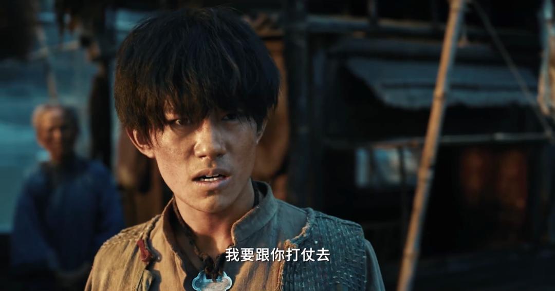 易烊千玺凭什么能和吴京拍戏,易烊千玺吴京的演技有多好