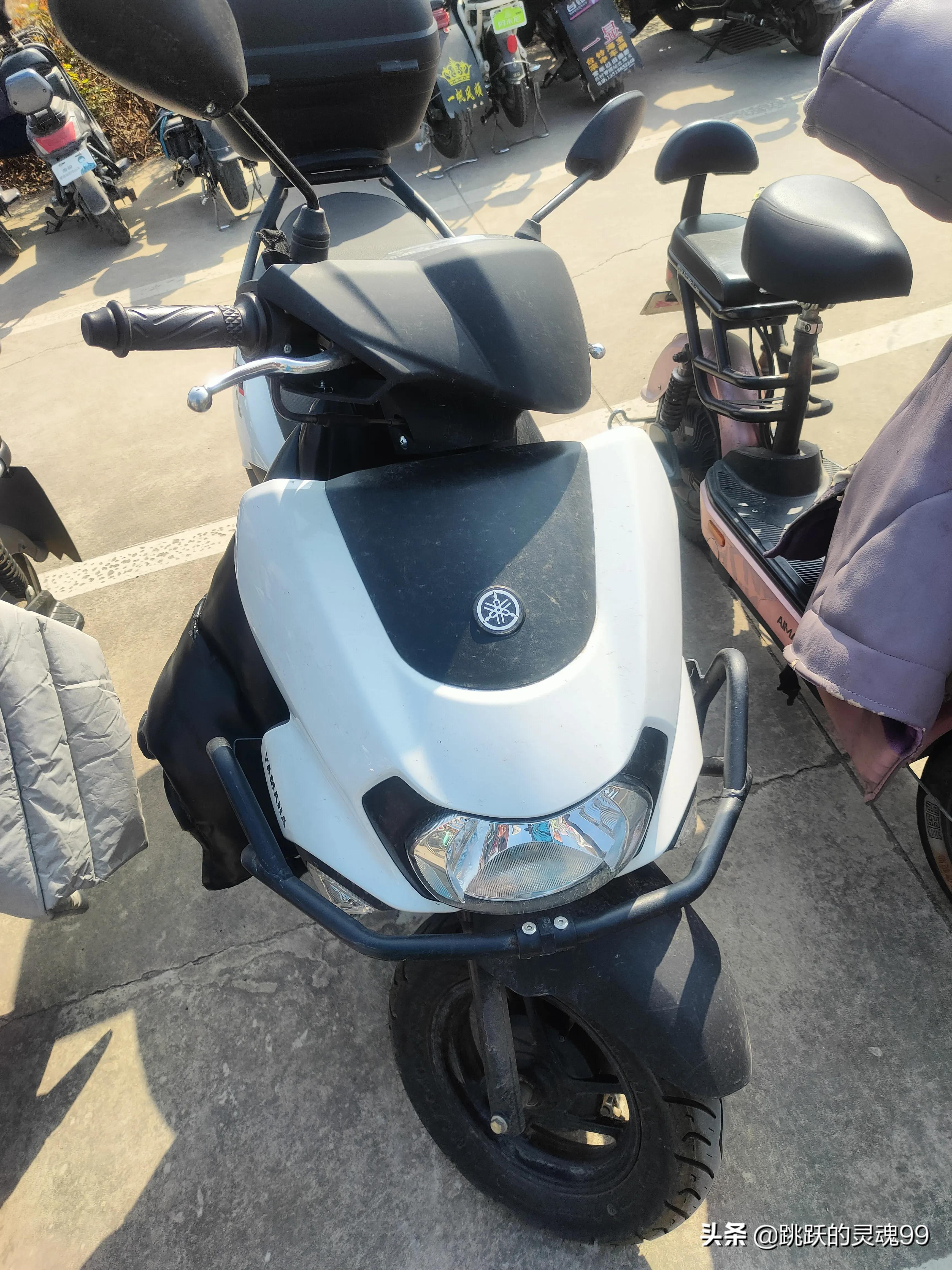 豪爵afr125踏板售价现在有优惠吗,万元内150豪爵踏板