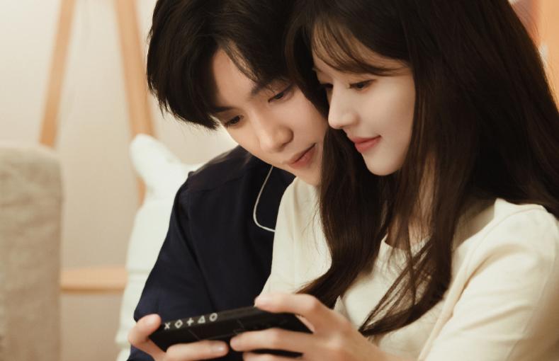 杨洋新剧我的人间烟火自我介绍,杨洋我的人间烟火采访名场面