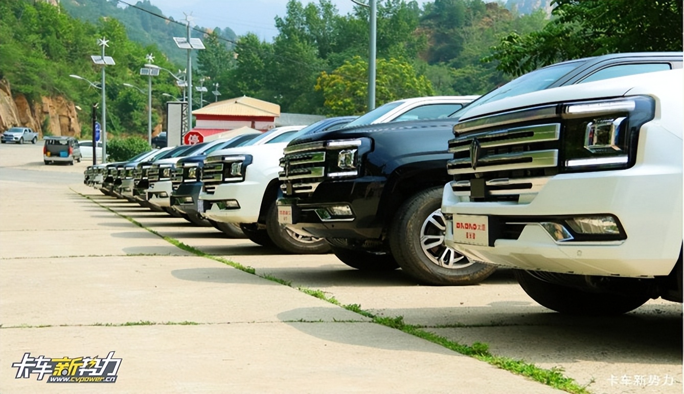 江铃大道汽油越野版测评,江铃大道越野试驾视频