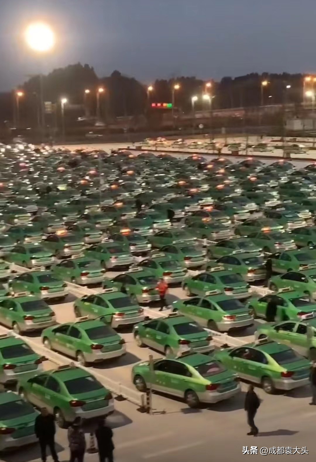 成都天府机场出行,成都天府国际机场公交专线3号线