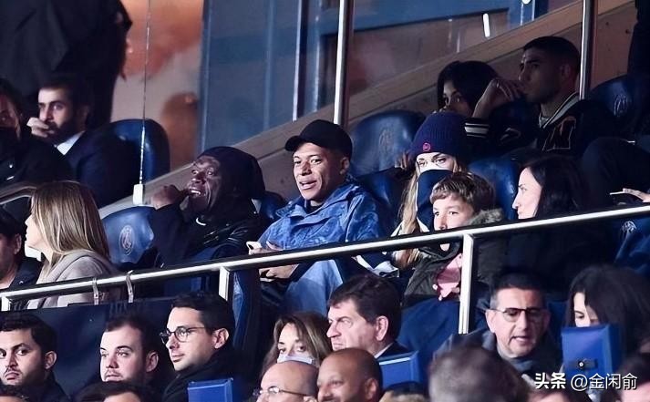 足坛姆巴佩,姆巴佩甩掉变性模特女友