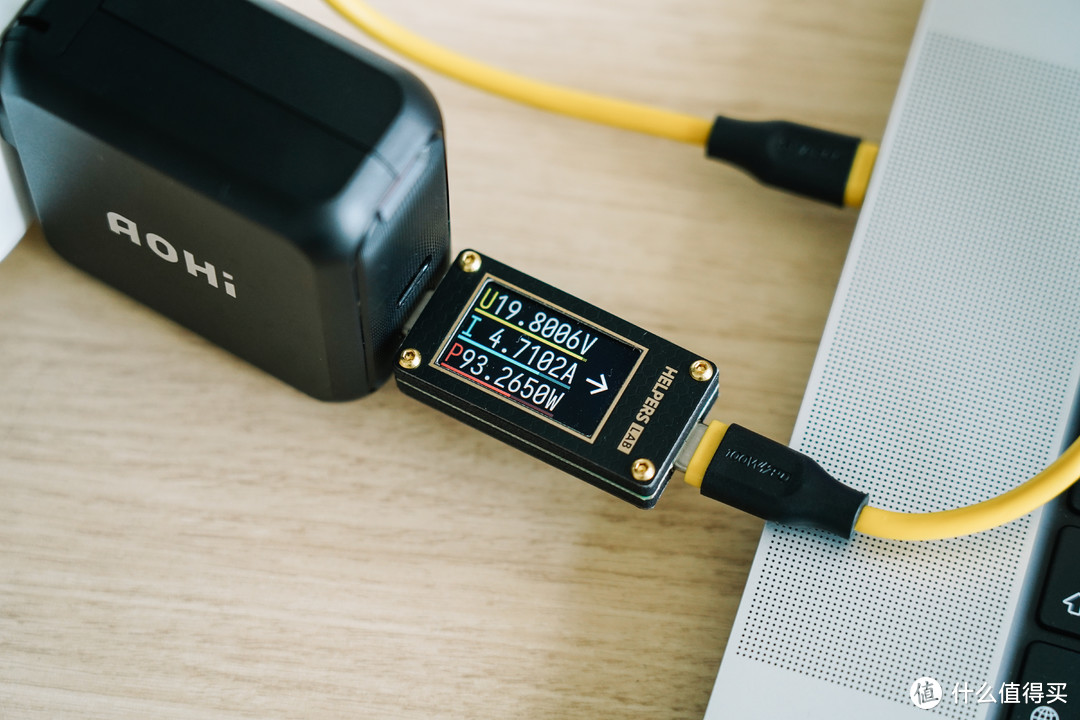 aohi100w双口氮化镓充电器测评,aohi充电器测评140w