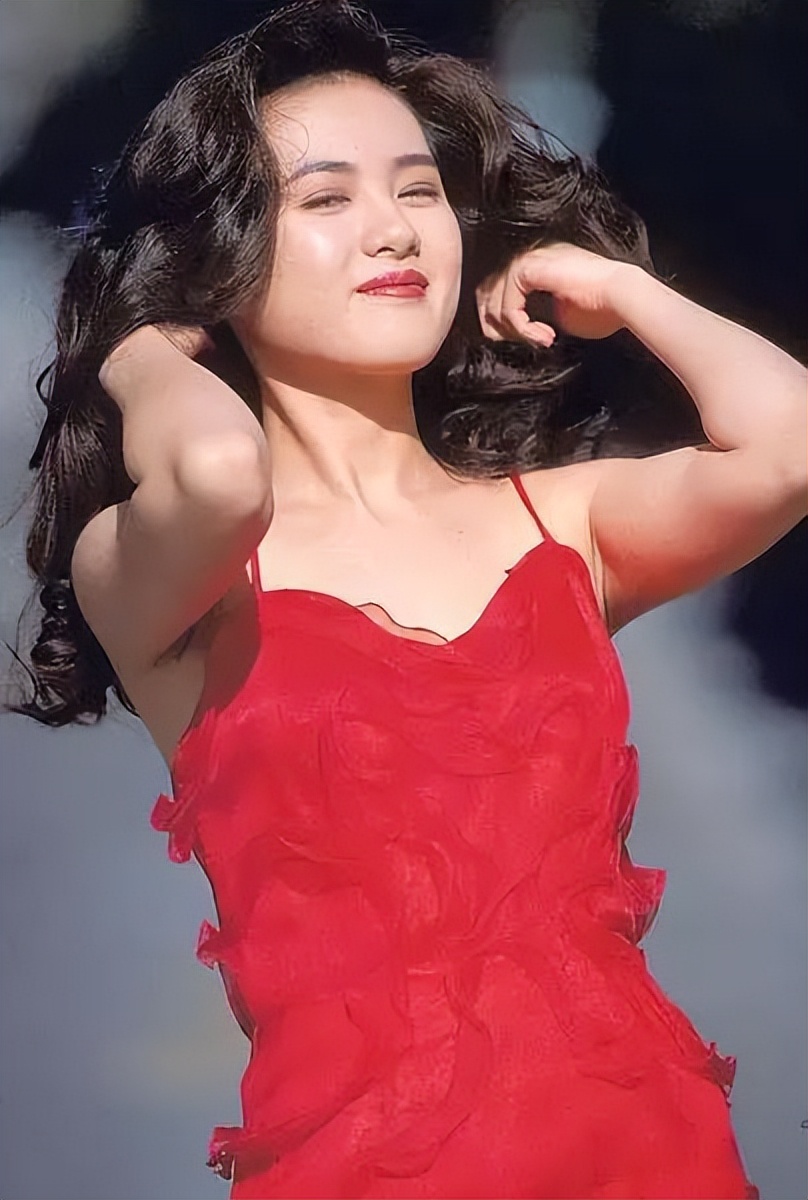 蜜桃女孩李丽珍：最性感的金马影后