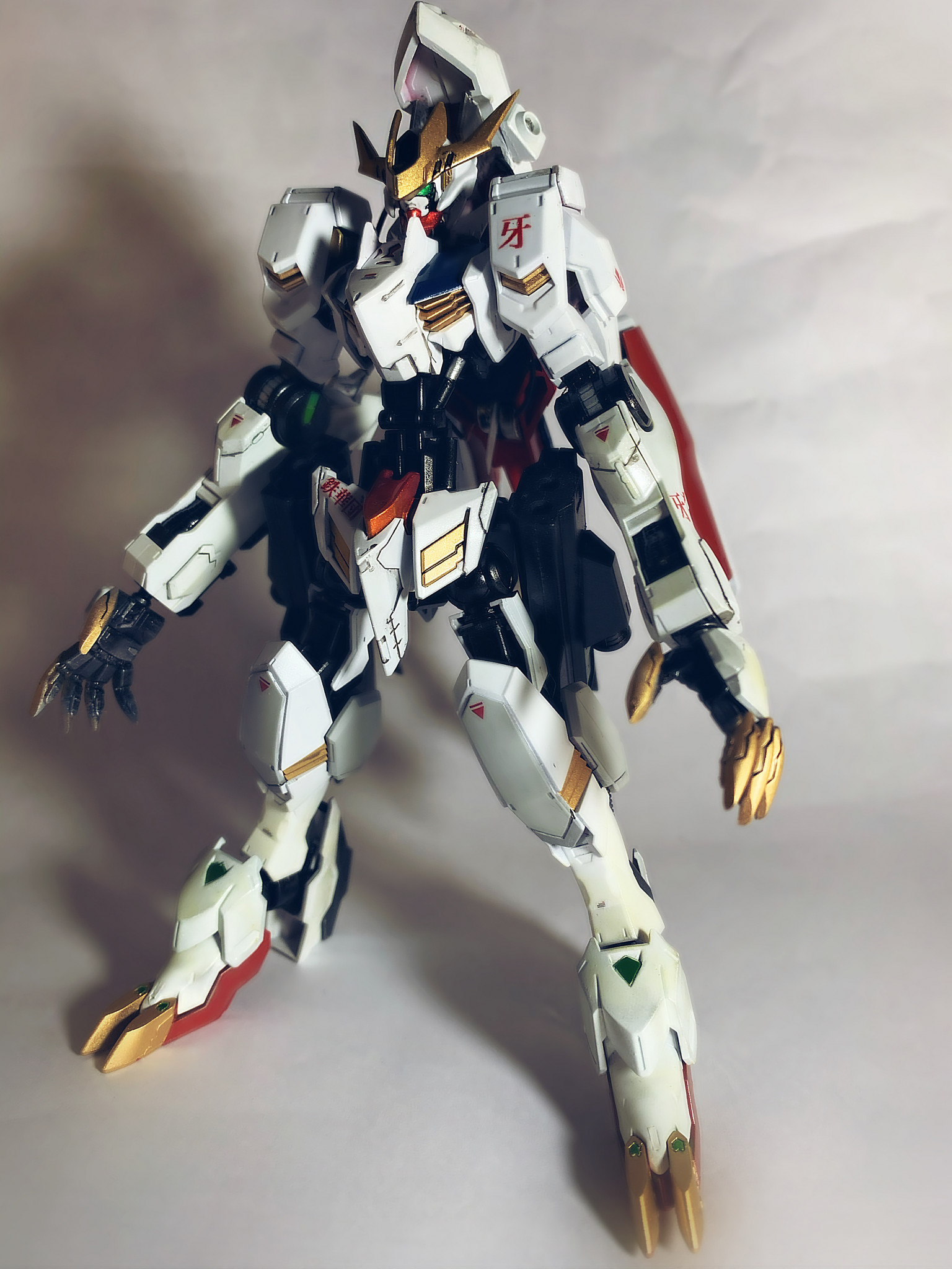 一趴变形，巴巴托斯牙狼模型