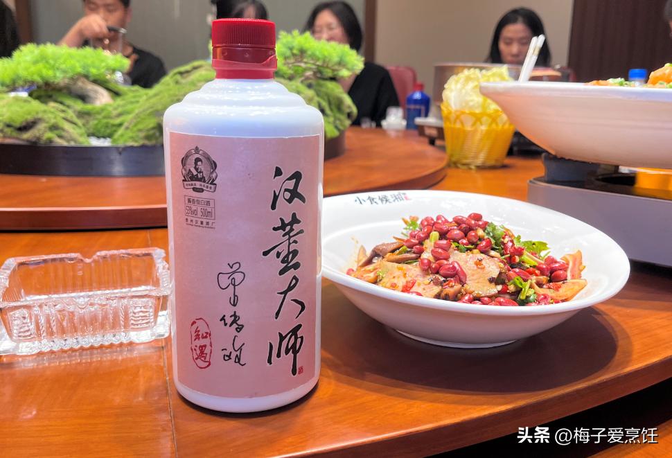 超市十款好喝不贵的纯粮酒,去超市买酒喝看谁先醉