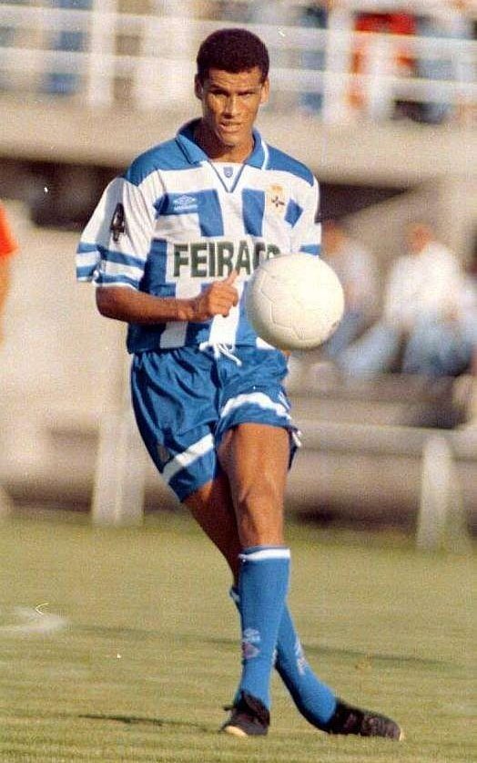 绝对巨星里瓦尔多全集,里瓦尔多罗圈腿