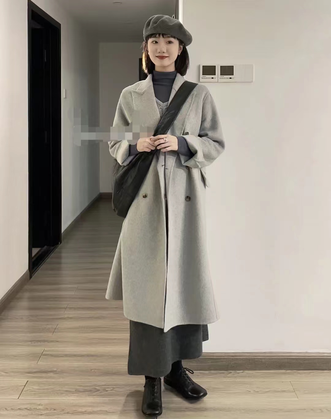 灰色大衣和黑色大衣哪个配jk好看,灰色双面羊绒牛角扣大衣小个子150