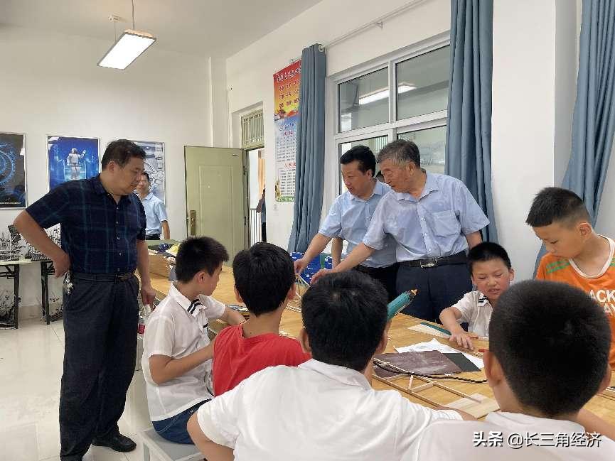 校站结合育桃李，精心护航伴成长