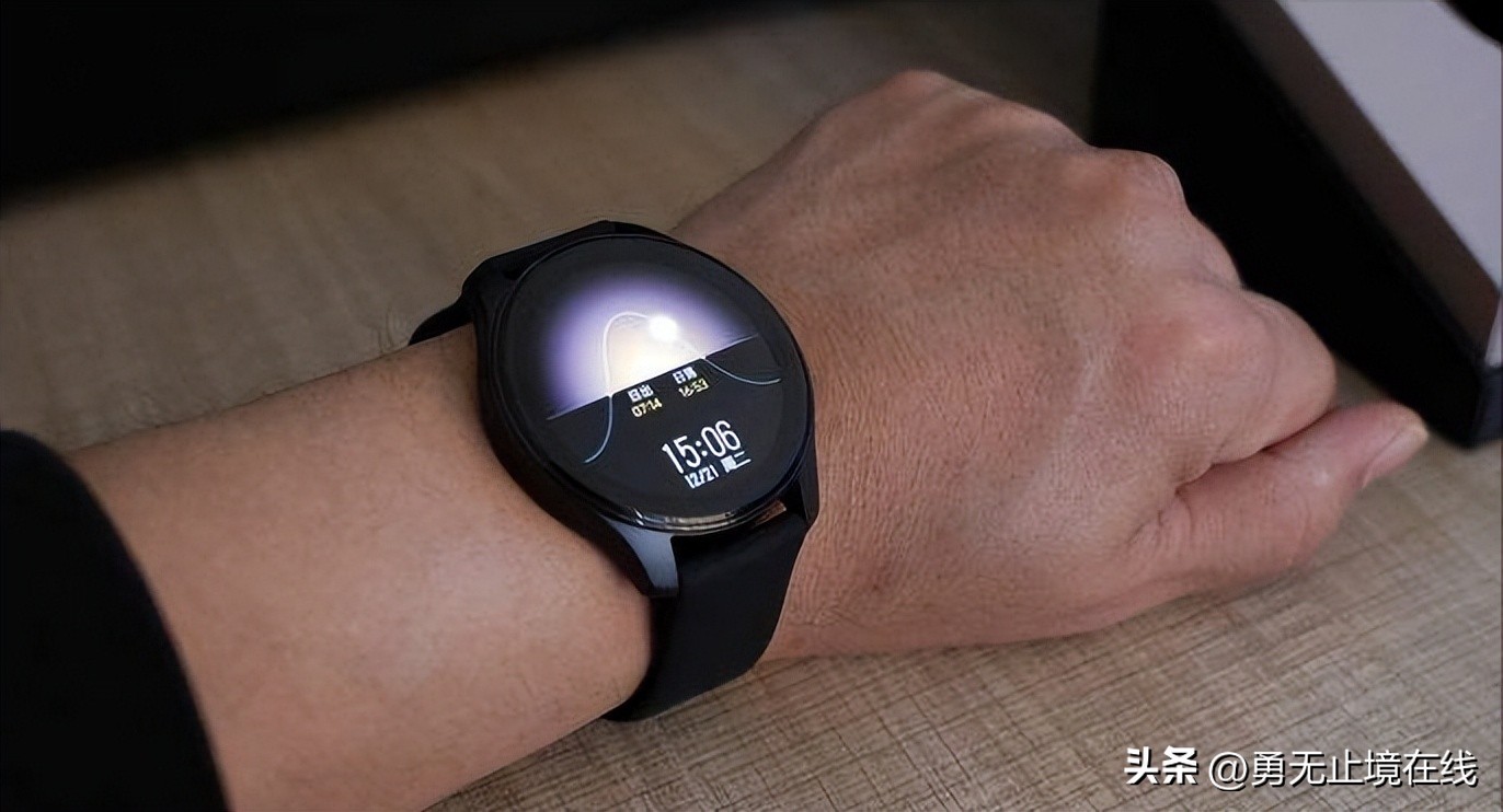 现在智能手表哪一款比较好,智能手表哪款手表比较好