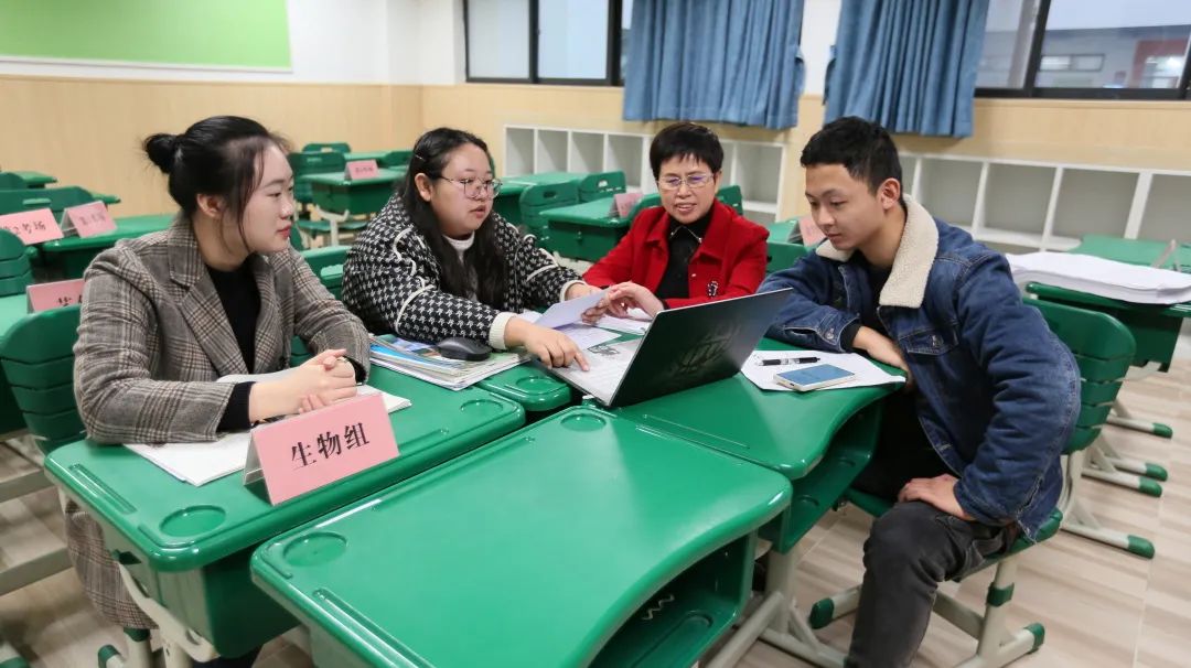 鍠滆鎴戞牎绉戠爺鎴愭灉鍠滀汉,瑙ｈ缁甸槼娑︾瀹為獙楂樹腑