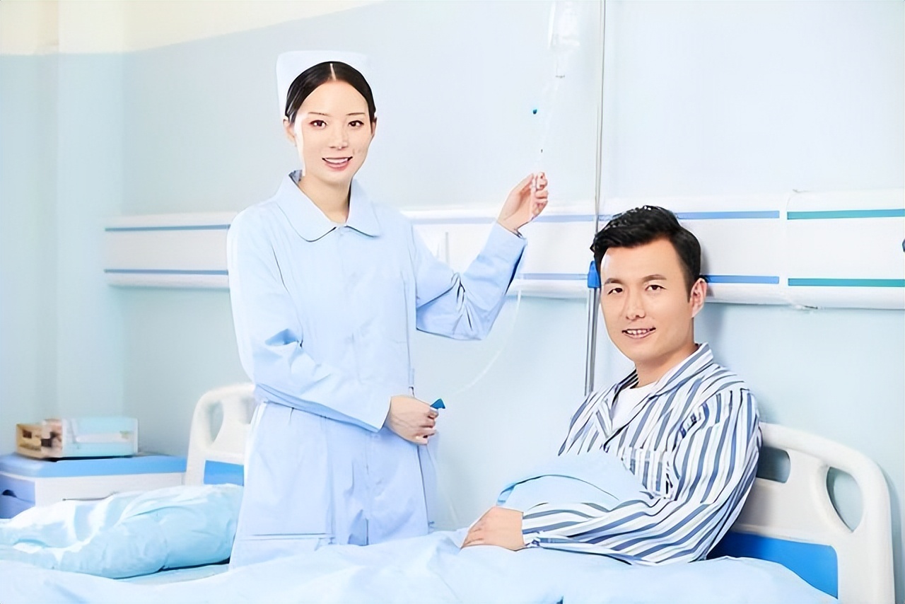 女护士处理男患者隐私部位,会感觉尴尬吗?听听过来人怎么说
