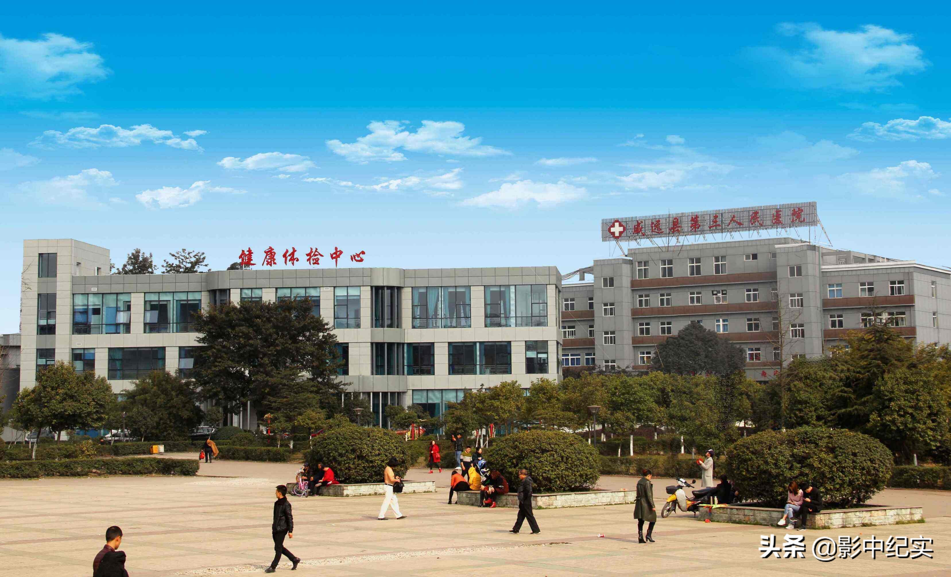 十岁的男孩开卡丁车追尾,10岁男孩玩卡丁车拦腰截瘫