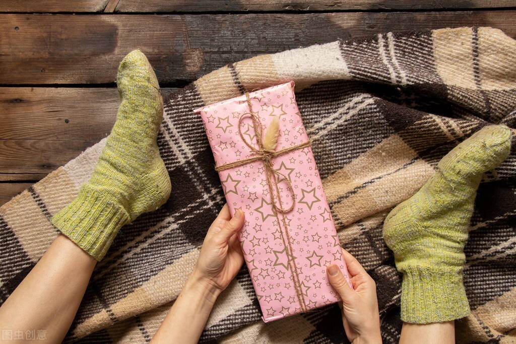 传统文化:古人的智慧“礼物七不送,送错人散财空”指的是什么?