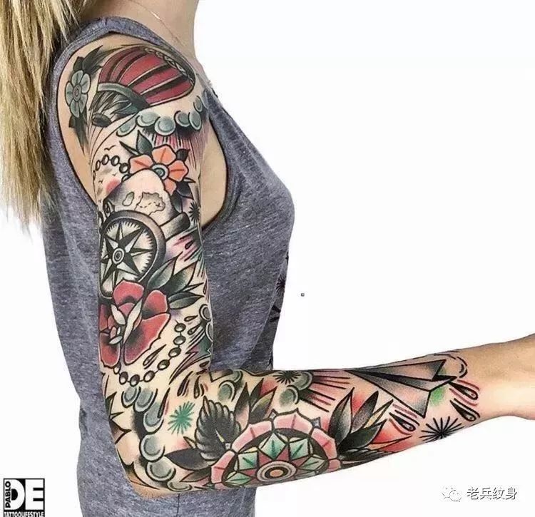 花臂纹身彩臂,花臂一次性纹好还是分次纹好