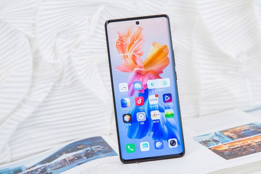 2022接近“完美”的4款手机，配置全面只是一点，更多是价格公道