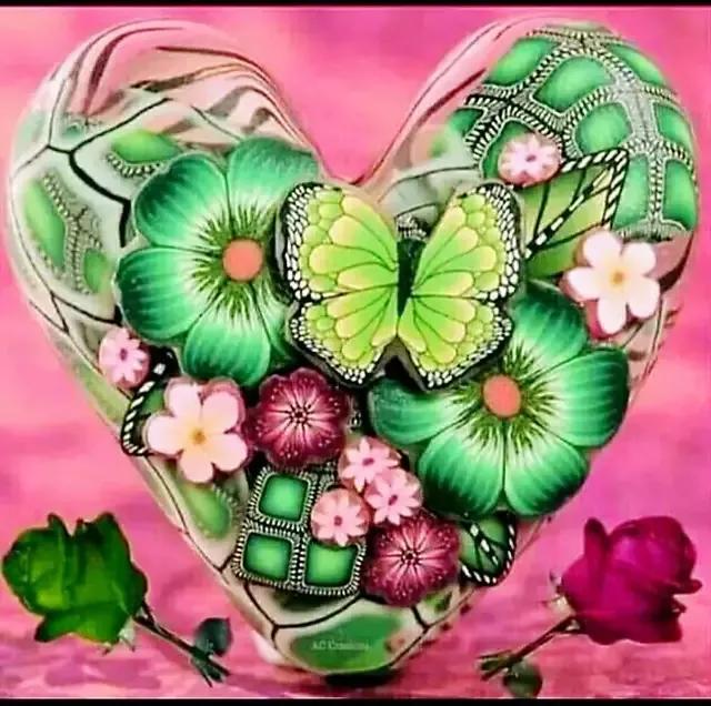 手拿心形图片,心形图片大全