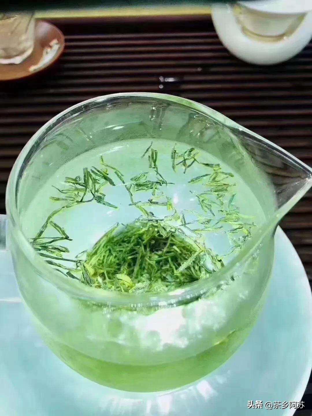 热茶和冷泡茶,夏天出汗多喝什么养生茶最好呢
