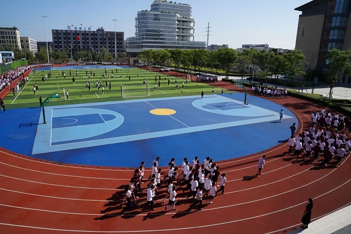 成都武侯外国语学校2022招生简章,2022年成都电子信息学校招生简章