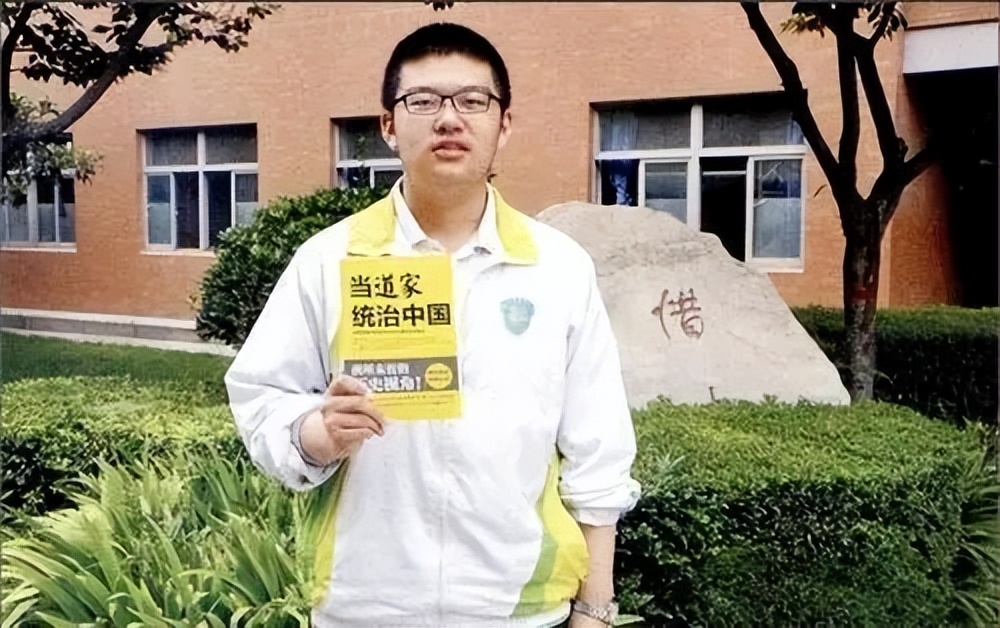 十八岁男孩高考失利要跳楼,2015高考跳楼事件