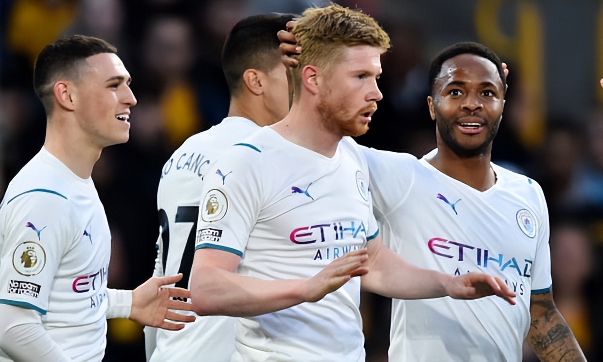 曼城轻取开门红斯特林帽子戏法,斯特林攻破曼城大门庆祝