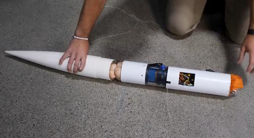 鸡蛋从100米高空落下怎样,鸡蛋怎样从高空中掉下来不碎