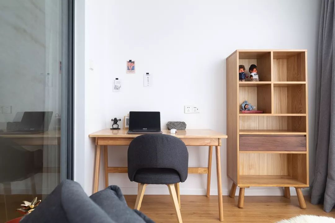 小户型书桌设计,小户型的书桌怎么设计