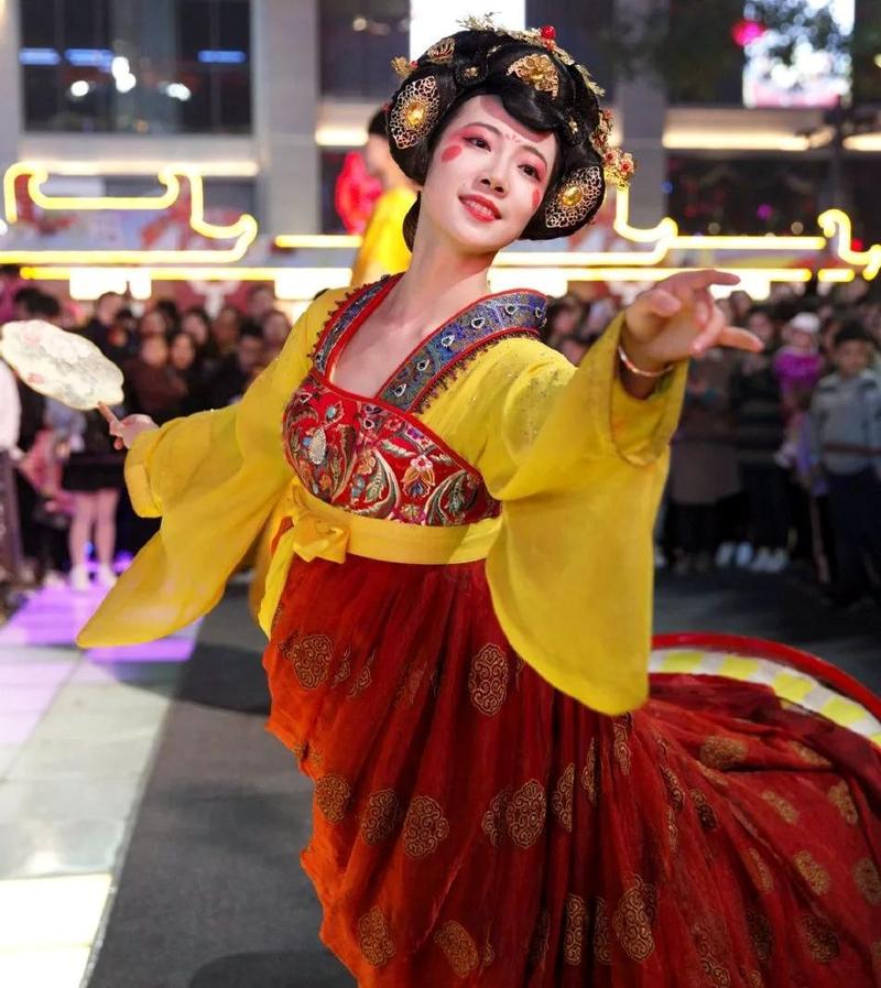 陕西西安旅游全攻略4天3晚酒店,陕西西安5天4晚旅游攻略自驾游