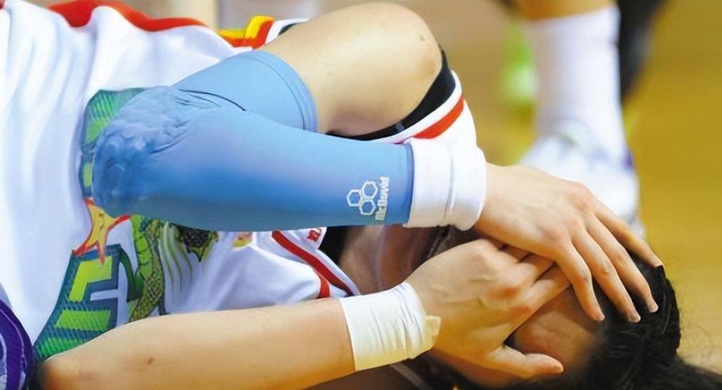 女篮颜值天花板李梦,女篮王思雨成长之路