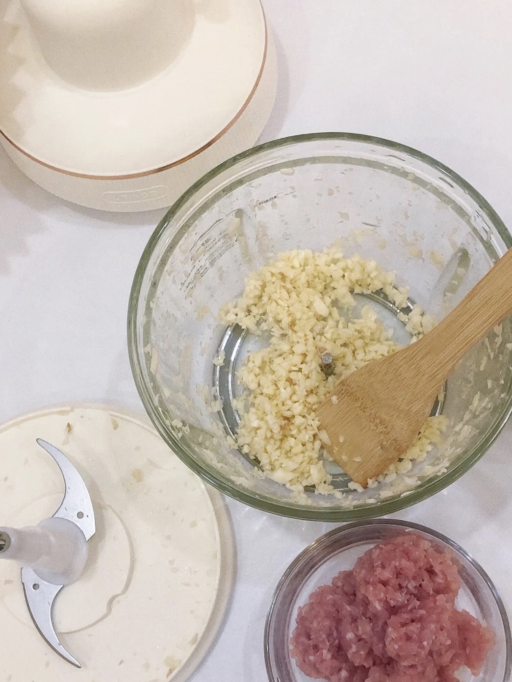 厨房有这几样电器就够了,厨房电器有一个电饭锅就够了