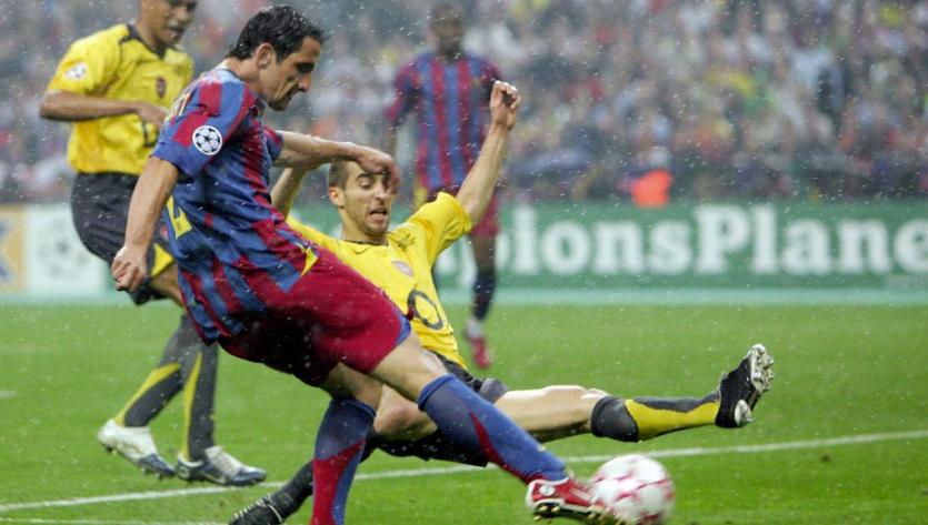 大雨中的足球比赛名场面,大雨足球比赛解说