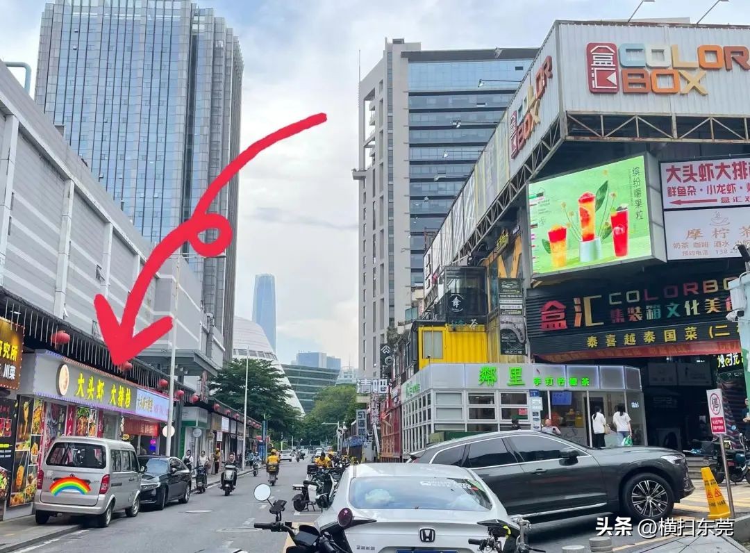 南城县夜宵排档一条街,附近大排档生蚝99元100只