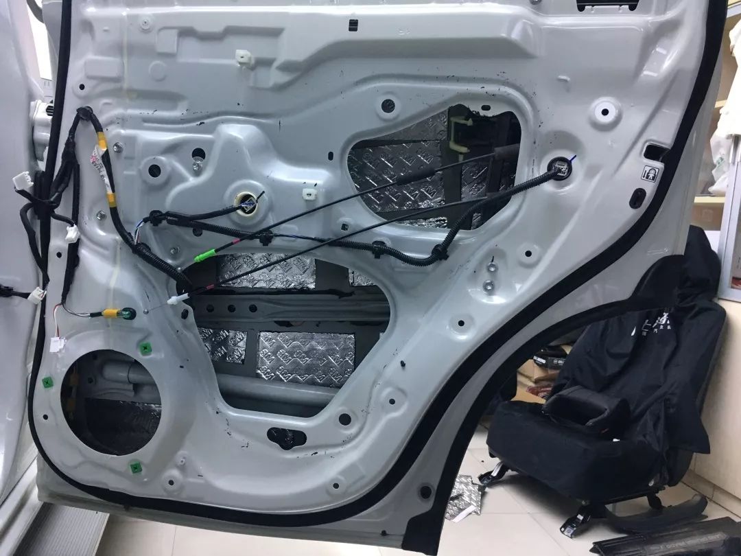 汽车隔音降噪测试丰田霸道,丰田霸道隔音