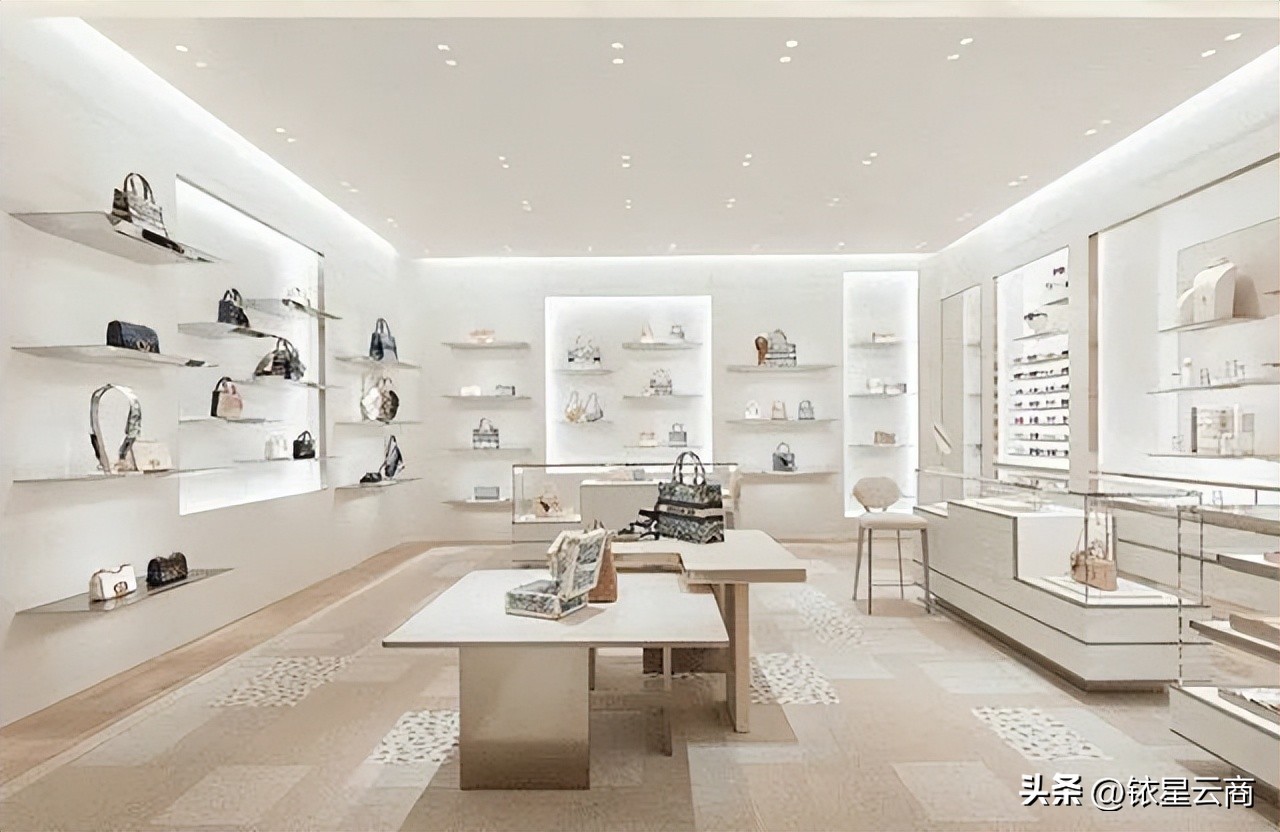 奢场前线｜福州万象城等开设奢牌新店，深圳湾万象城等营销出圈…