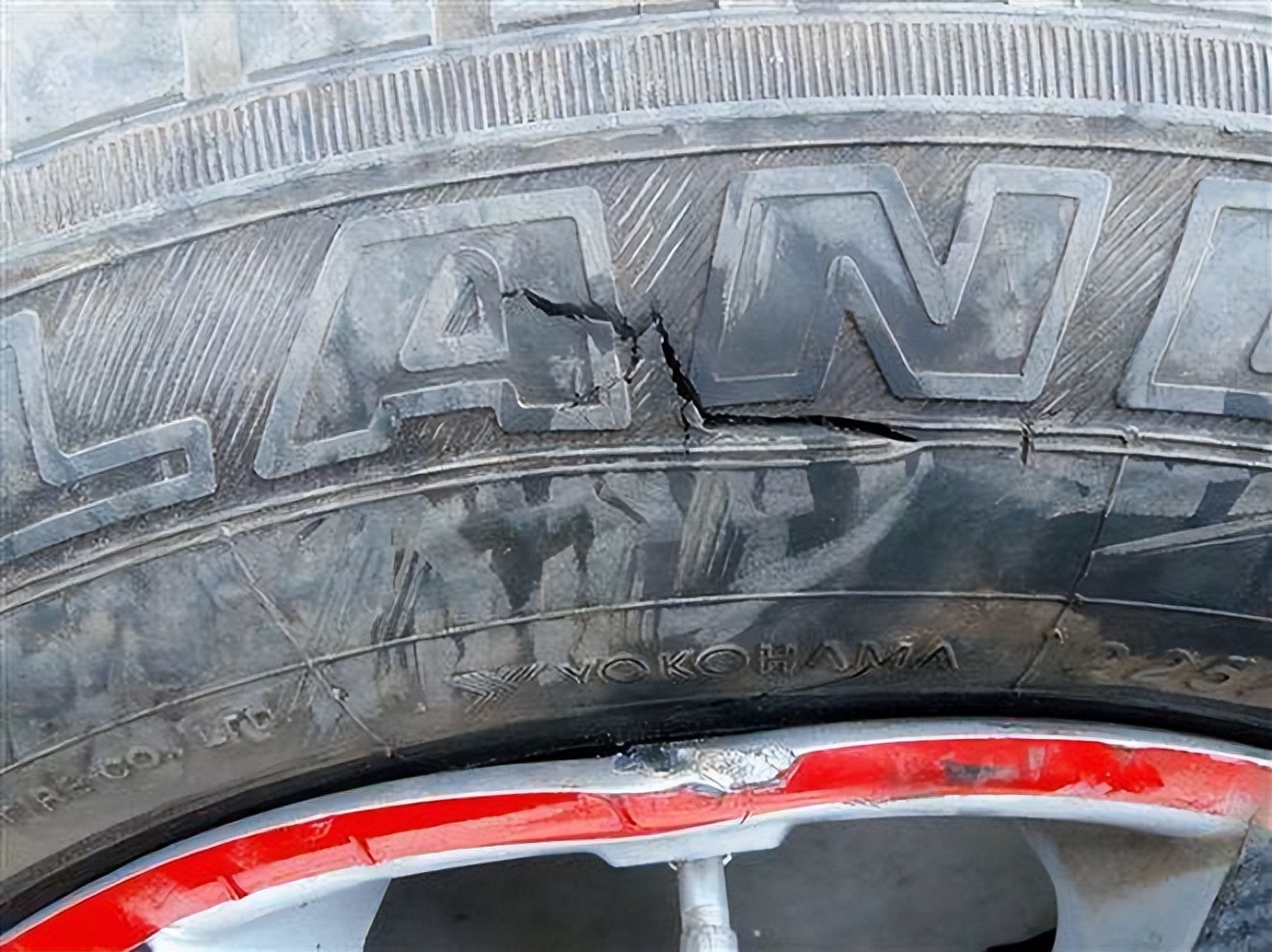 十大国产轮胎各有哪些特点,全球国产轮胎十大排名