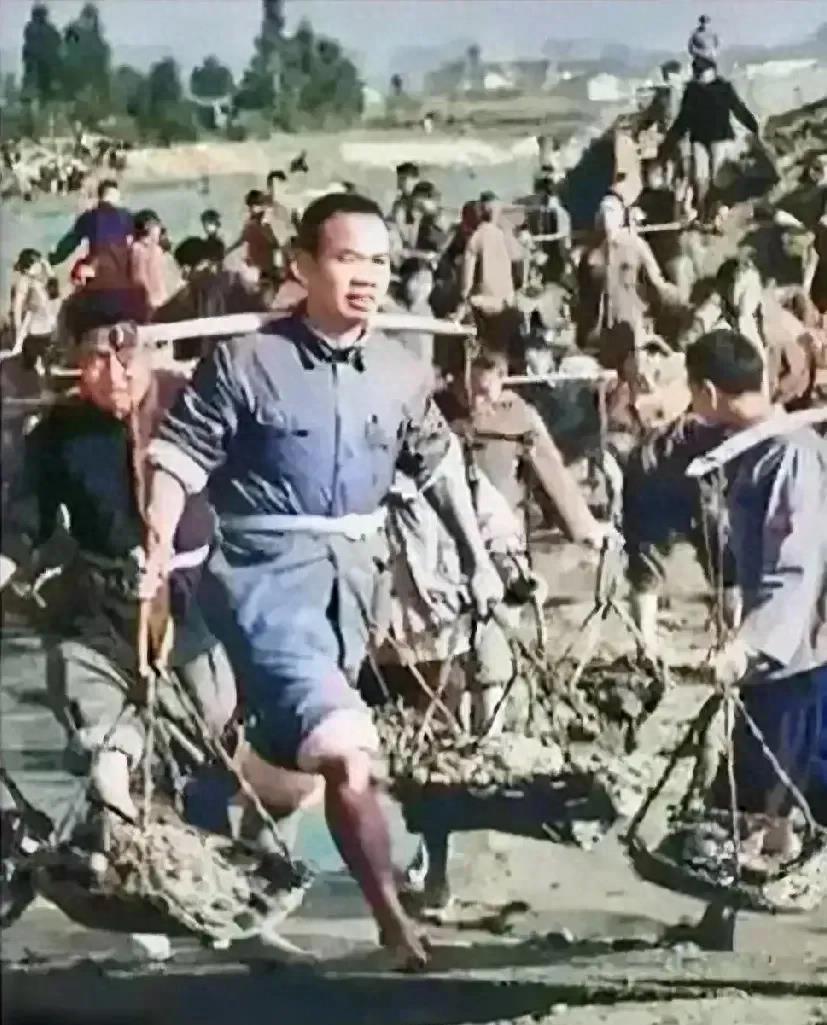 涓浗绗竴鏉戞渤鍗楀崡琛楁潙,鎺㈣娌冲崡绗竴鏉戝崡琛楁潙