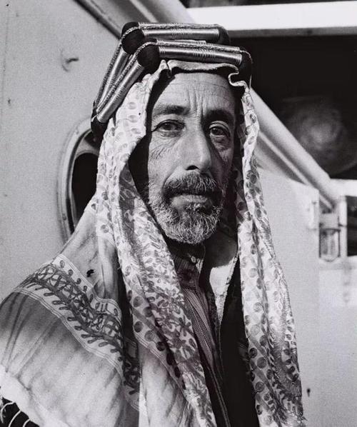 沙特阿拉伯富得流油视频,沙特历史上都干过什么事