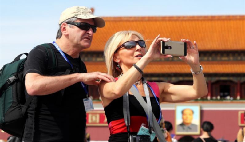 大量境外游客涌入,大量外国游客来到中国旅游